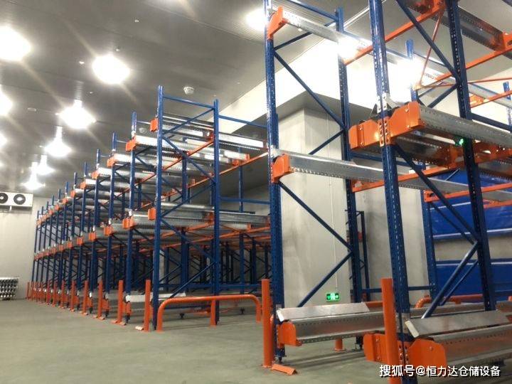 穿梭車貨架為什么受歡迎,它有哪些優(yōu)點(diǎn)呢 - 南京韜映倉(cāng)儲(chǔ)